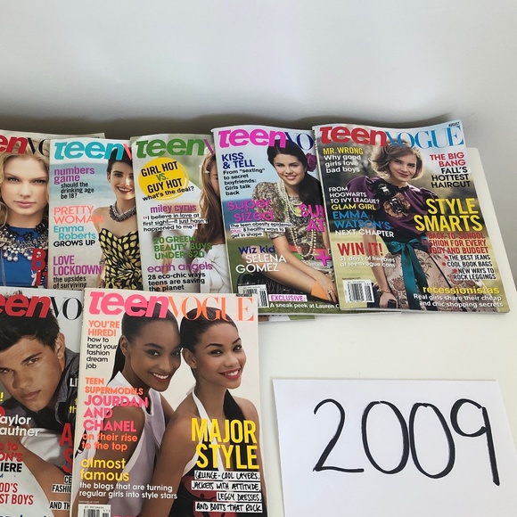 Teen Vogue Magazine - 2009 Collection Bundle - Picture 1 of 2